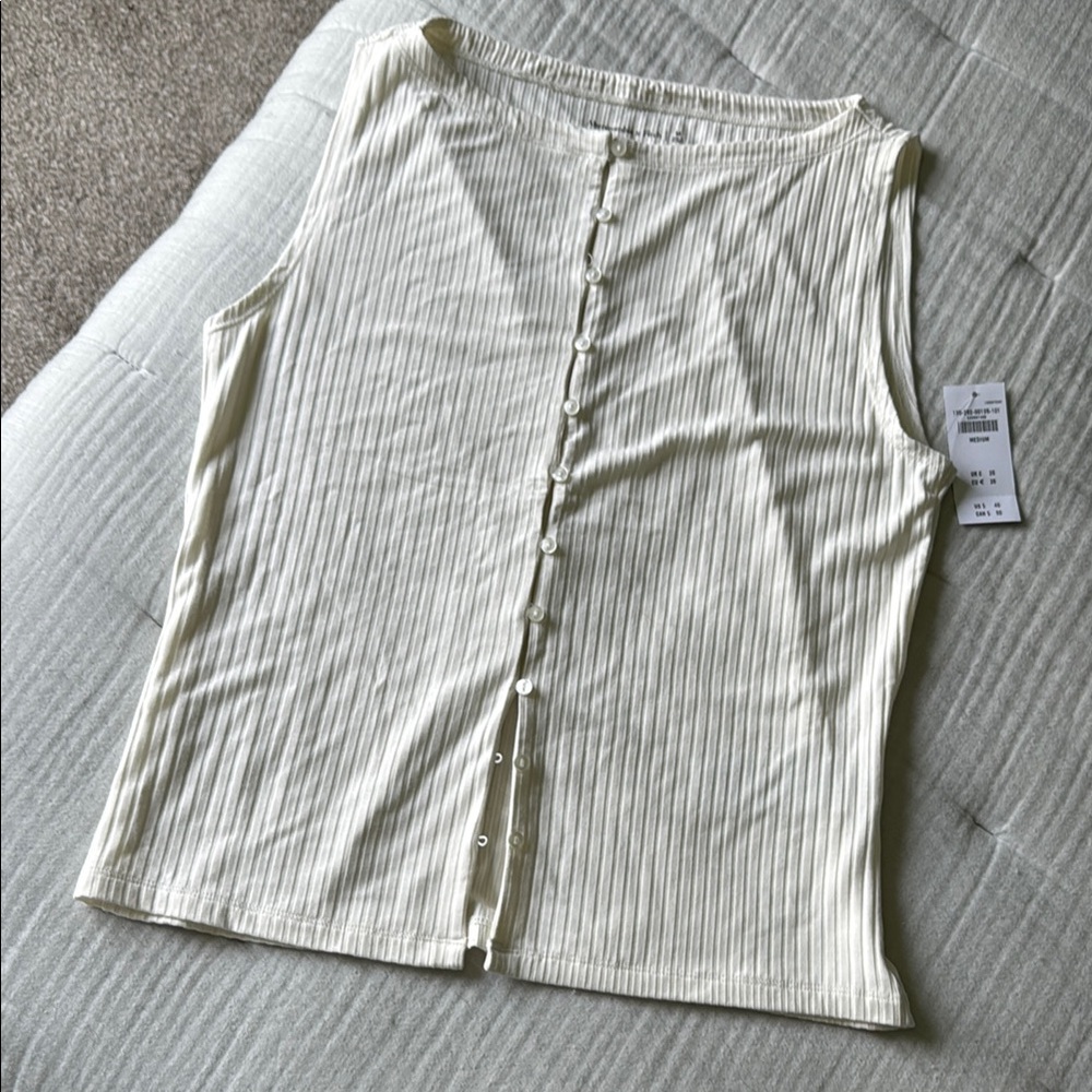 Abercrombie wide rib button through slash top